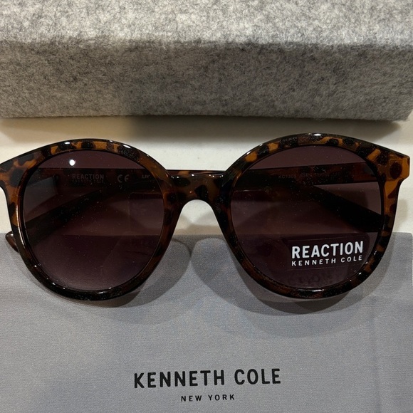 Kenneth Cole Tortoise Shell Sunglasses main image 8